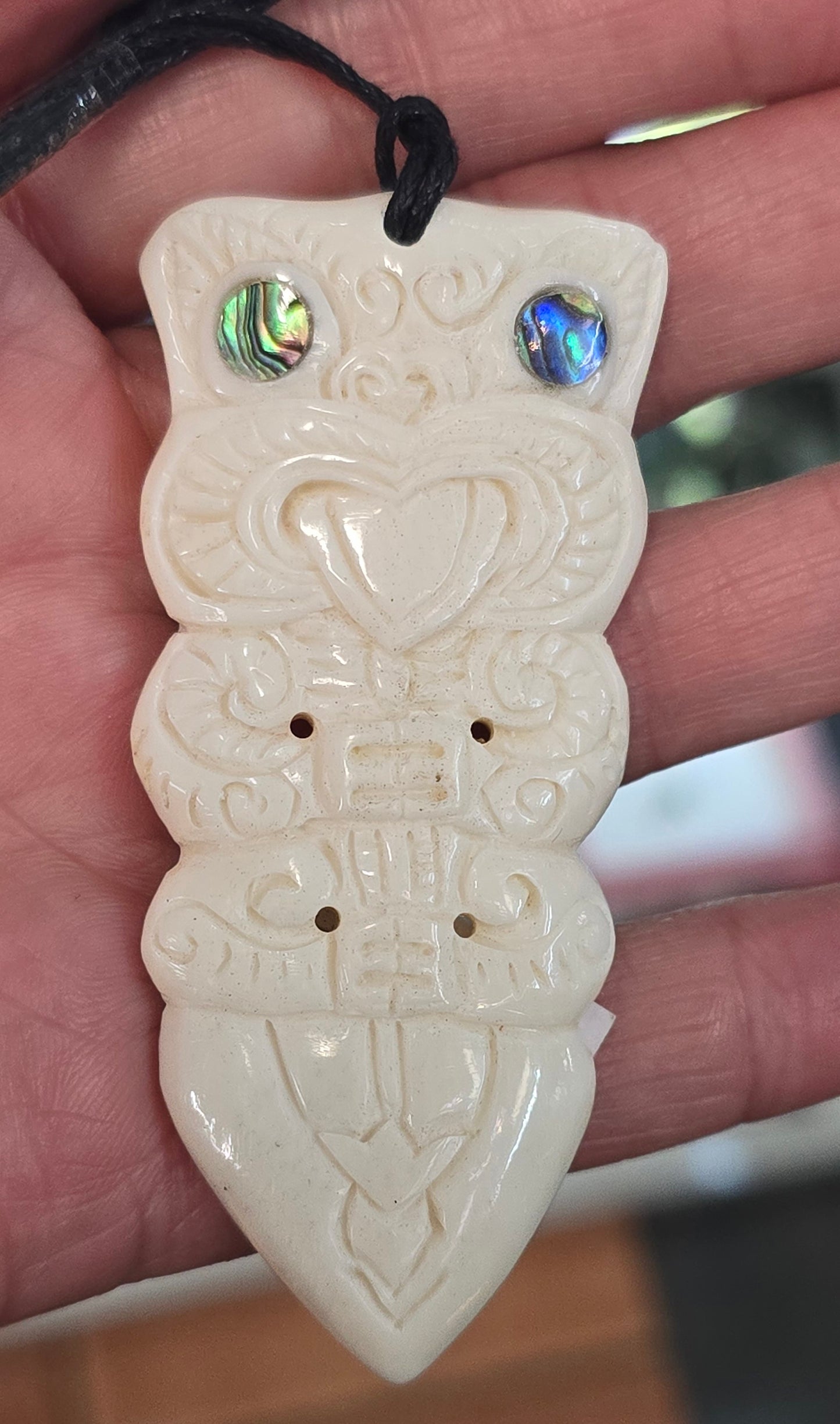 Tiki bone carvings