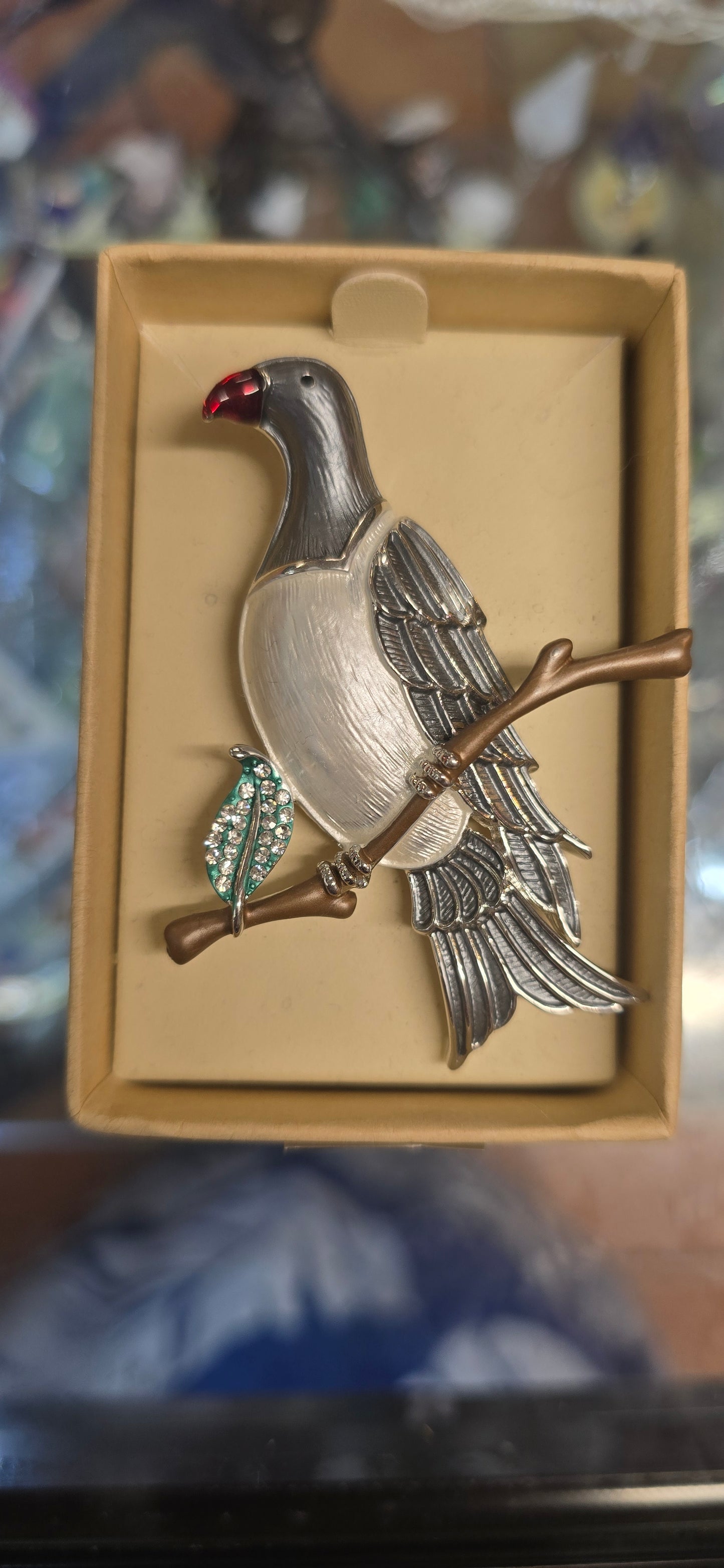 Kereru NZ wood pigeon brooch