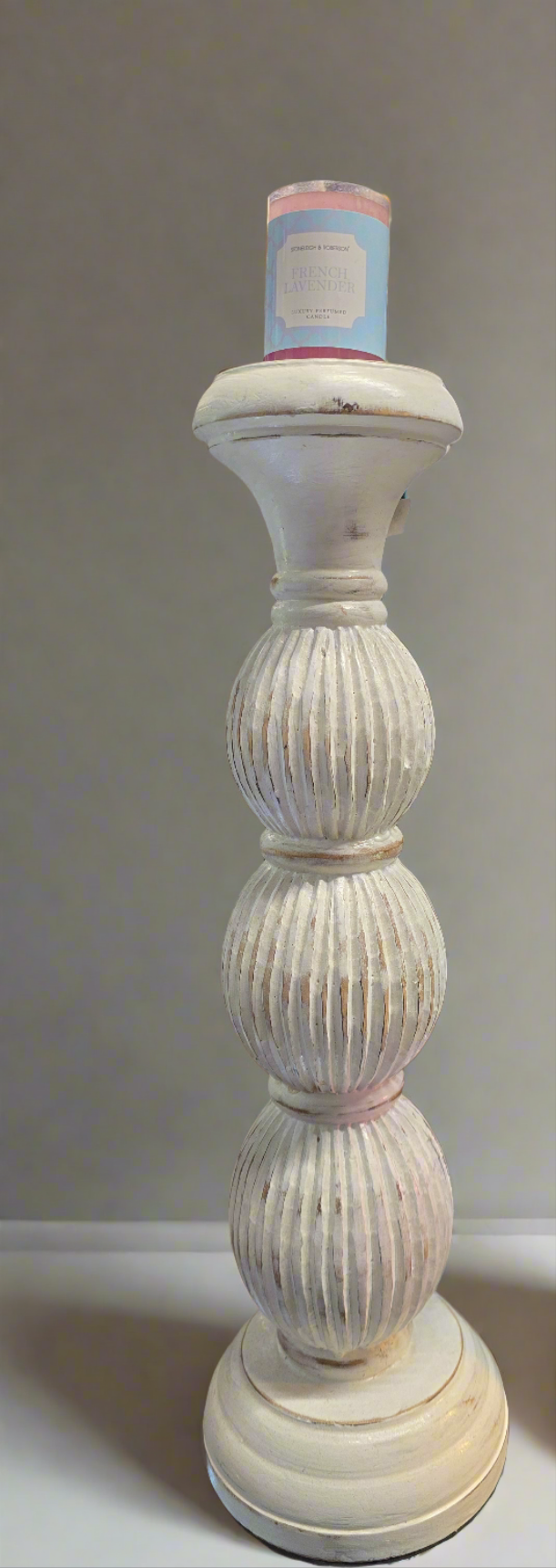 Candle holder