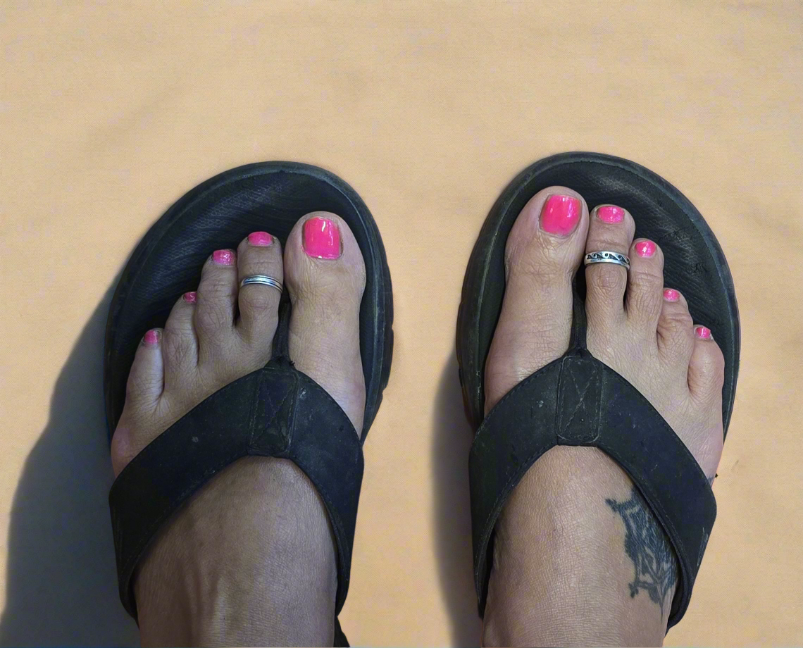 Toe rings
