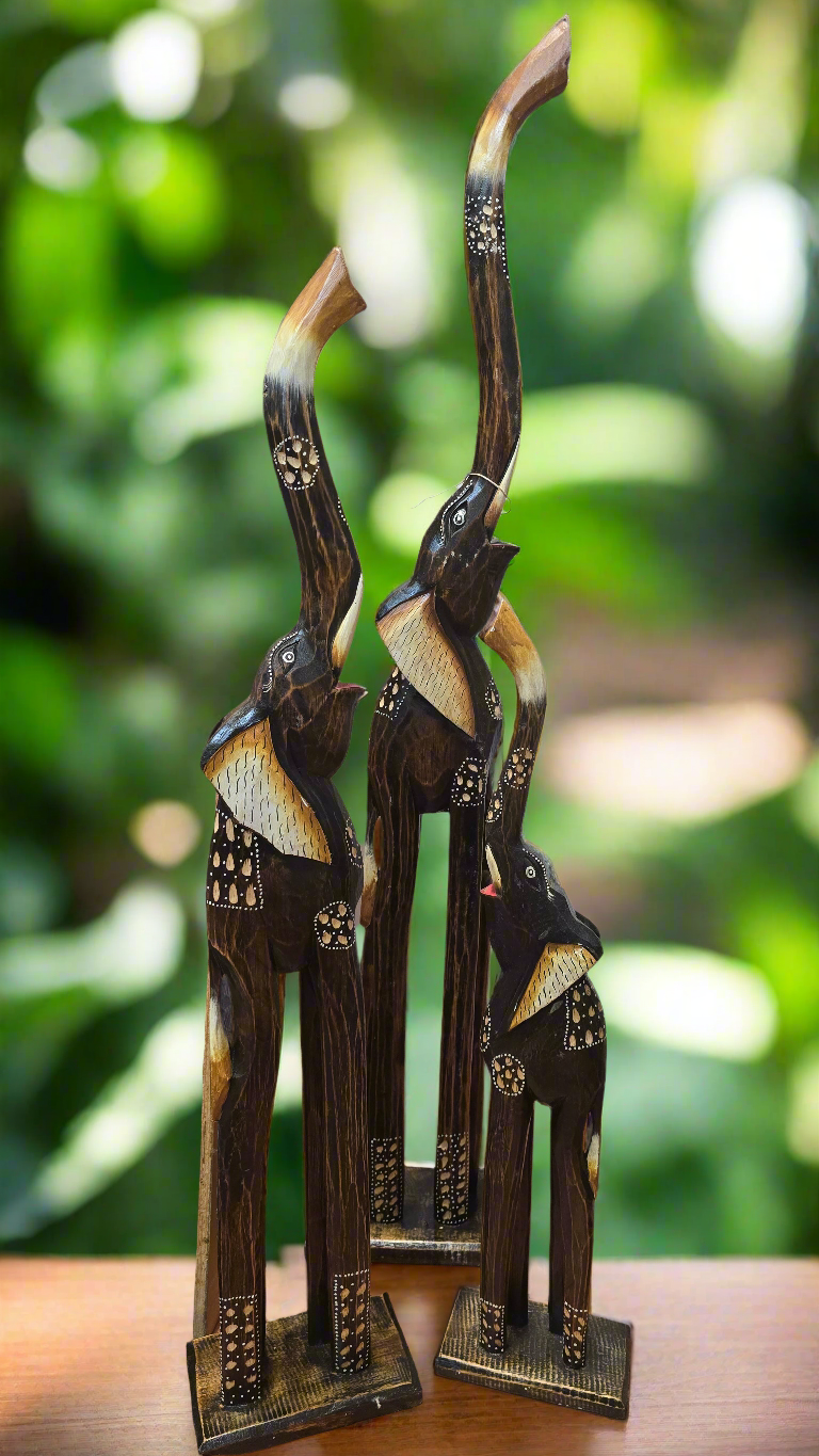 Wooden elephants set of 3