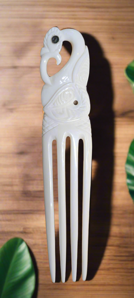 Heru maori bone hair comb