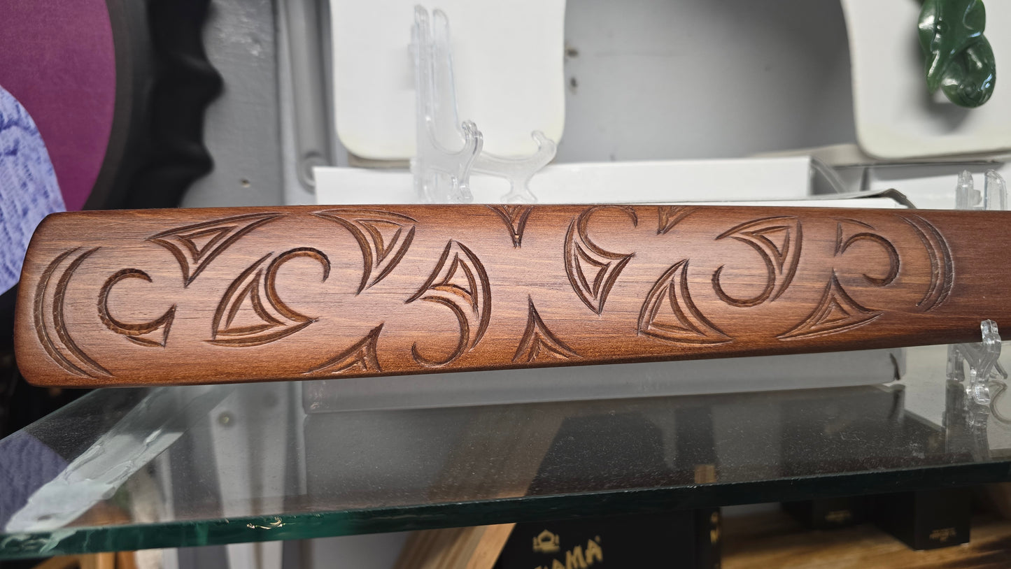 Taiaha with greenstone tongue