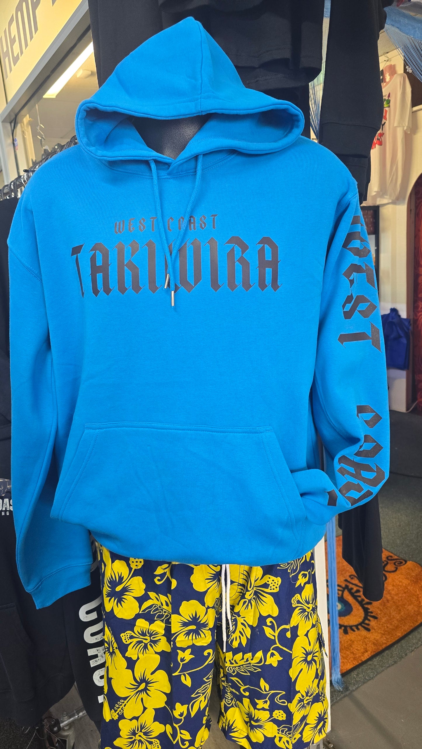 Takiwira Hoodies